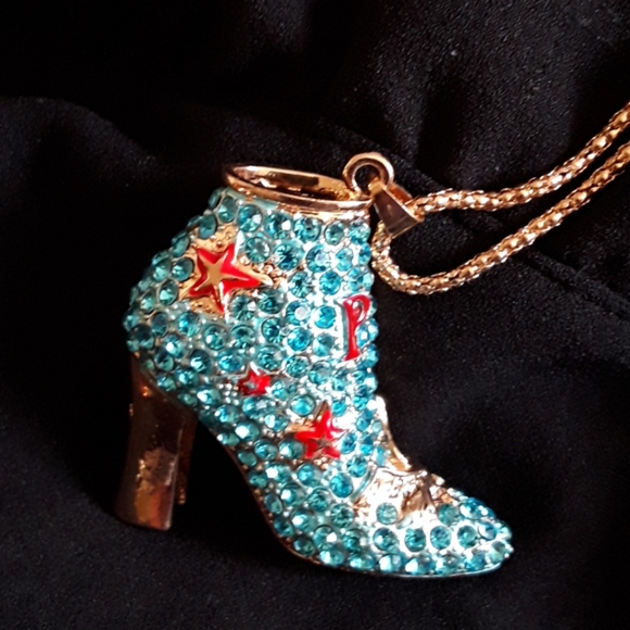 CRYSTAL BOOT NECKLACE - Picture 2 of 7